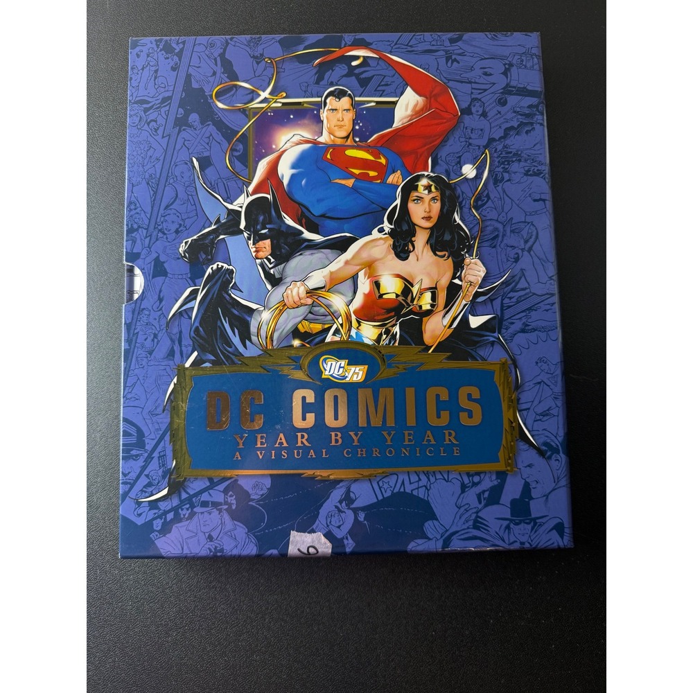 DC Comics Year By Year A Visual Chronicle Hardcover Book Slipcase 2010 75 Years